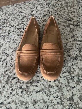 Naturalizer Women's Copper-Tone Penny Loafers